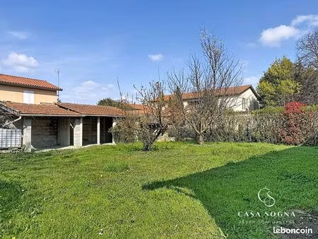 propriété 7 pièces 184 m²