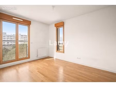 t2 de 46 m² calme et sans vis-à-vis + parking - garibaldi / parc jacob kaplan
