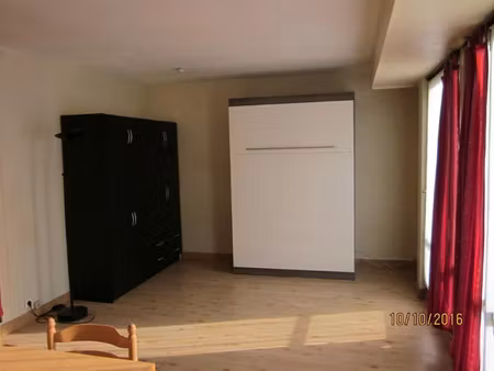 location meublée appartement 1 pièce 37 m² à creteil (94000)  950 €