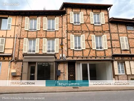 immeuble 7 pièces 165 m²