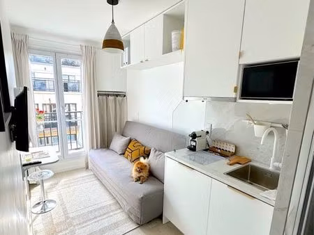 studio meublé – emplacement d'exception à deux pas de l'arc de triomphe (paris 8e)