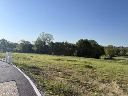 terrain 502 m² polliat