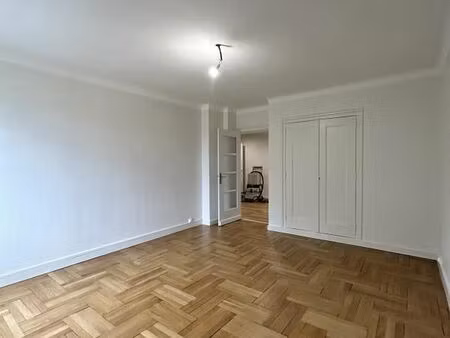appartement 2 pièces 68 m²