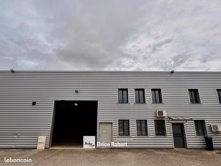 local bureaux 380 m²