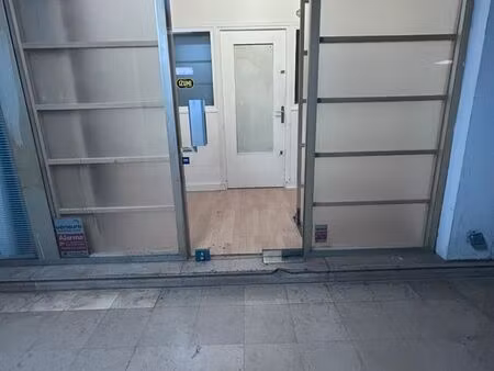 location bureau / local de 30 m² – paris 11e