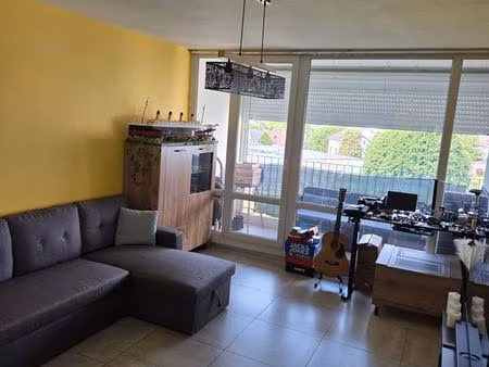 très beau f2 à vendre