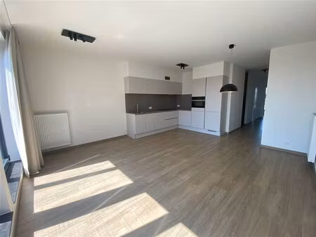 appartement à louer à quai au foin 37 bruxelles (vbe35981)