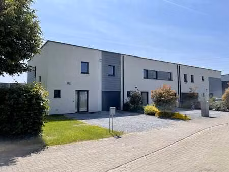 magnifique maison moderne à louer