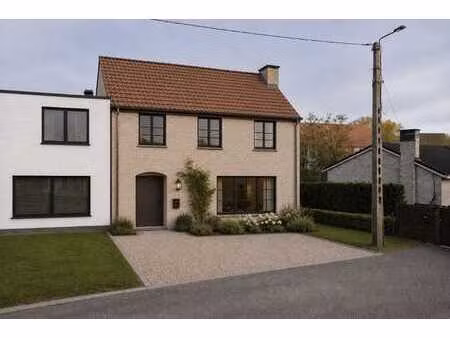 terrain à bâtir pour une maison semi-ouverte à vendre à ware