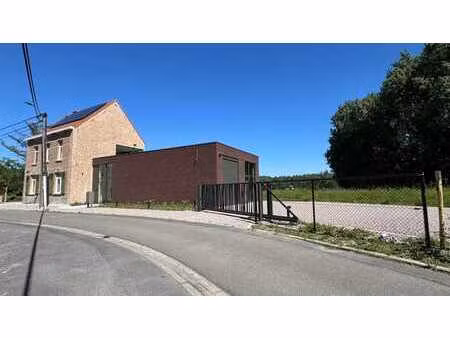 à louer : atelier polyvalent avec bureau à puurs