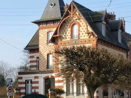 location maison 7 pièces 240 m² à montereau-fault-yonne (77130)  2 300 €
