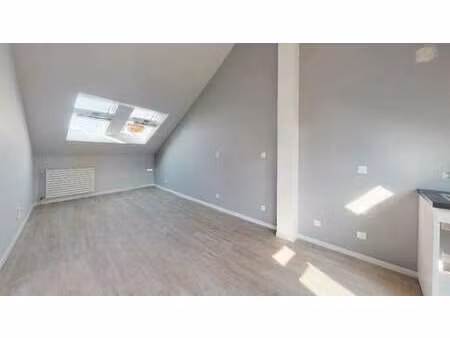 location appartement 2 pièces à caen (14000) : à louer 2 pièces / 39m² caen