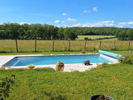 location meublée maison 5 pièces 200 m² à mirepoix (09500)  1 400 €