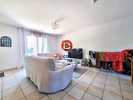 location maison 4 pièces 86.49 m² à roquemaure (30150)  845 €
