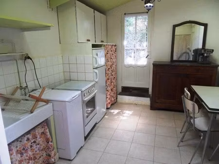location villa 2 pièces 45 m² à le tholonet (13100)  750 €