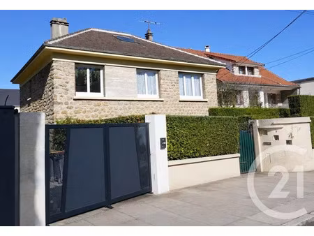 location maison 4 pièces 101.71 m² à boissy-saint-leger (94470)  1 700 €