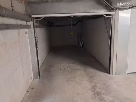 vend garage dans résidence sécurisé