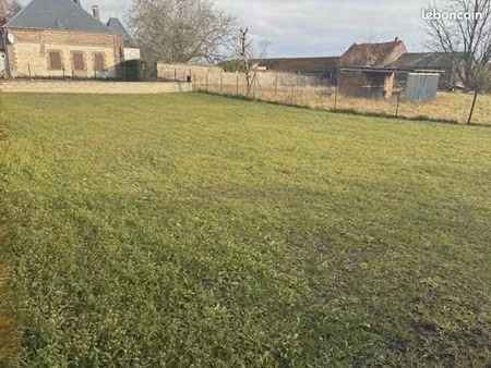 terrain 746 m² autremencourt