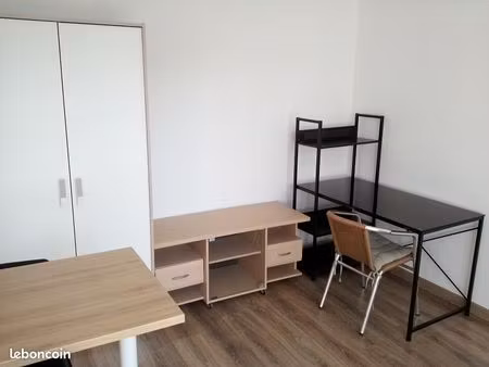 studio pour étudiant + parking