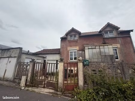 nouveauté - maison individuelle avec grand garage et jardin