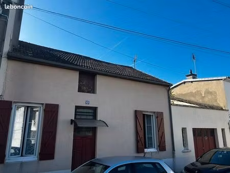 maison de ville cusset centre a rénover
