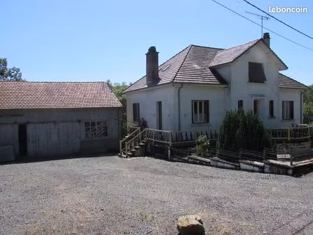 maison d'habitation + dépendances