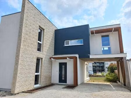 vente maison à sainte-pazanne (44680) : à vendre / 98m² sainte-pazanne