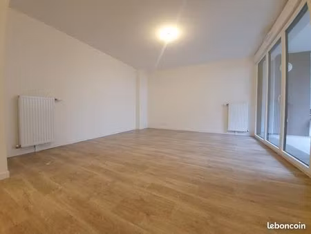 t2 neuf – 44 5 m² + terrasse + parking | à 1 min à pied du rer a | achères (78) | 970 cc |
