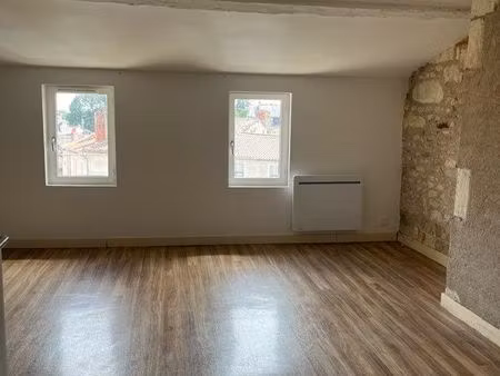 t2 disponible de suite à fontenay le comte