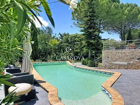proche de gignac deux habitations  appartement indépendant  deux piscines dans un cadre...