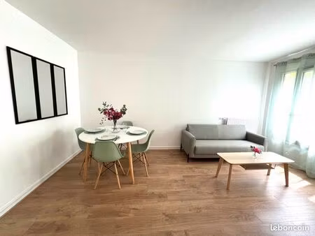 appartement f3 entierement meublé au pied de la gare de torcy