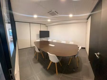 bureau neuf za les playes