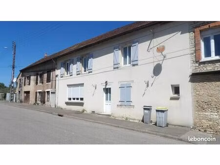 loue maison montbozon 100m2