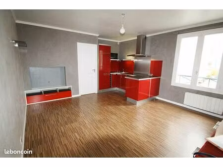 studio 1 pièce 33 m²
