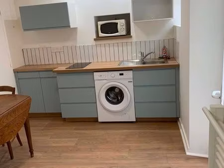 appartement meublé 35 m² entièrement rénové – centre-ville laval – calme sur cour