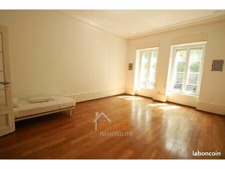 appartement 1 pièce 48 m²