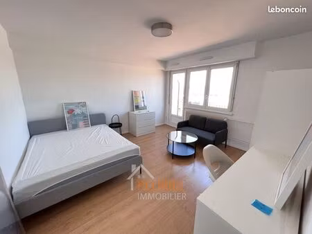 studio 1 pièce 29 m²