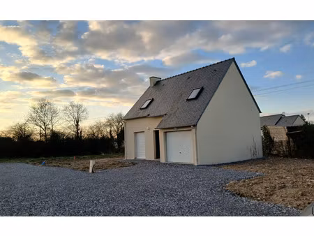 location maison  m² t-4 à issé  870 €