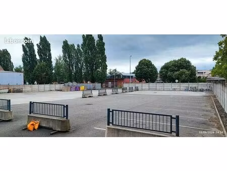 location terrain / parking sécurisé de 50 à 600 m² - illzach