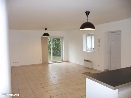 grand appartement f4 à mérignies