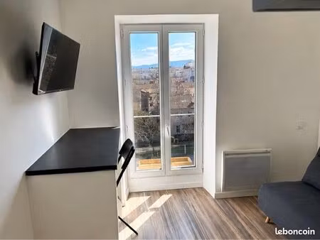 studio meublé 15 m² – marseille 10e / la timone