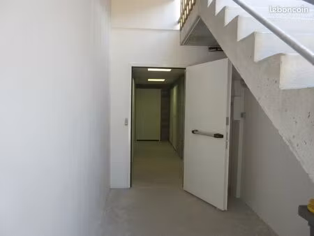 box de stockage 7m² +3m² grenier st gilles croix de vie