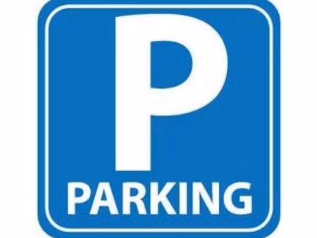 parking 15m2 à louer
