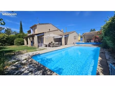 villa 6 pièces 143 m²