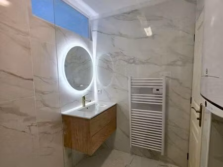 superbe t4 rénové de 80 m² avec balcon  box et cave