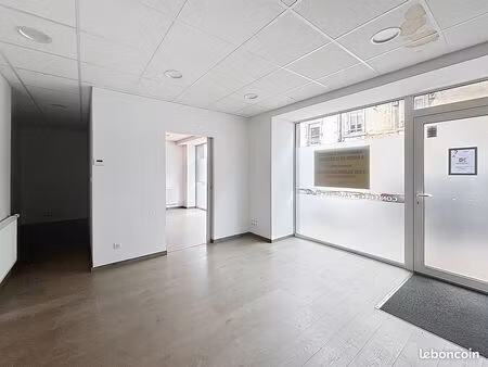local commercial 73 m²