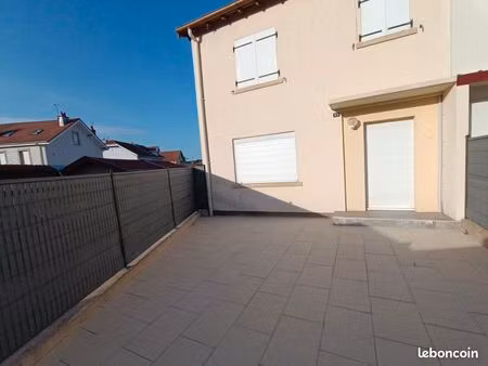 location maison mitoyenne