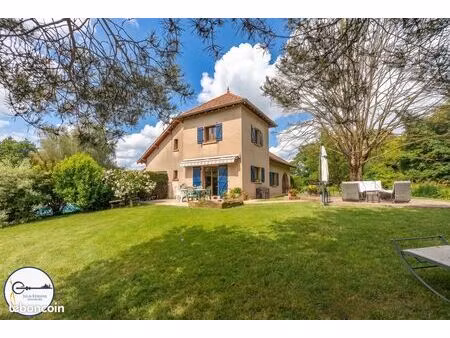 propriété 15 pièces 224 m²