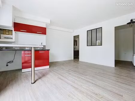 studio 1 pièce 26 m²
