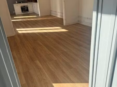 maison de plain-pied avec grand garage  jardin et stockage - quartier calme
